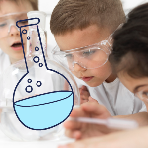 Niños viendo un experimento